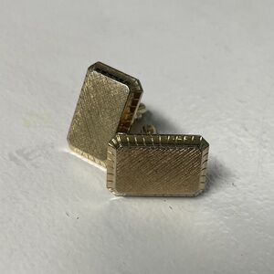 Vintage gold tone cufflinks